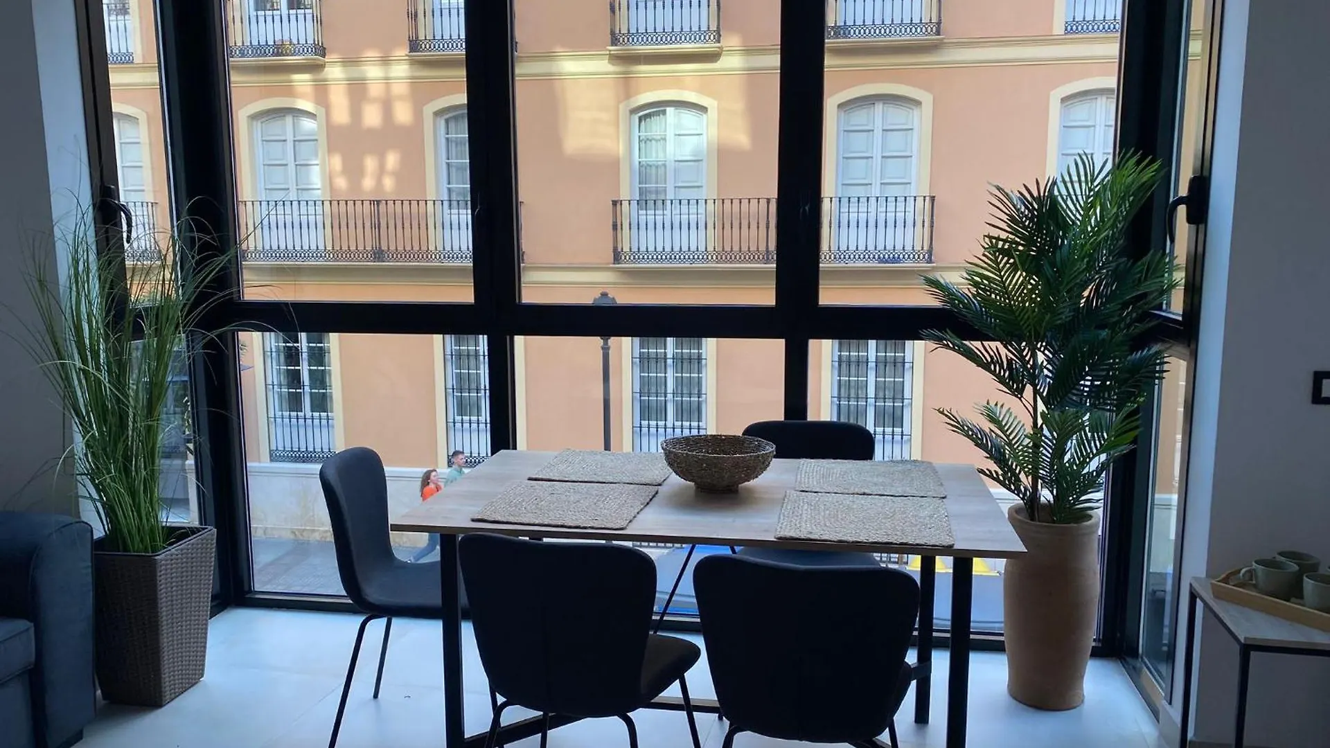 Victoria Beach Premium Malaga Apartment